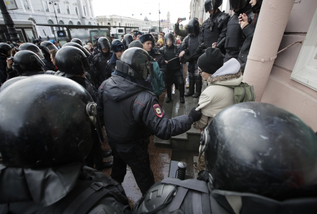 Rusya'daki protestolarda en az 50 kişi gözaltına alındı